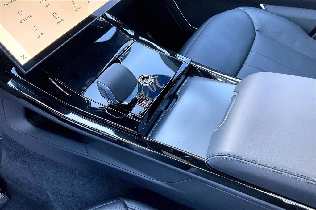 Certified 2025 Land Rover Range Rover Sport SE image 18