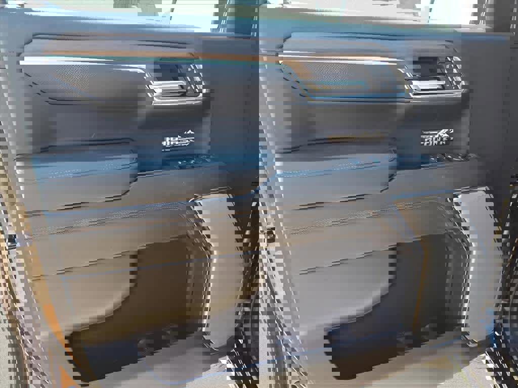 Used 2024 Chevrolet Silverado 1500 High Country image 10