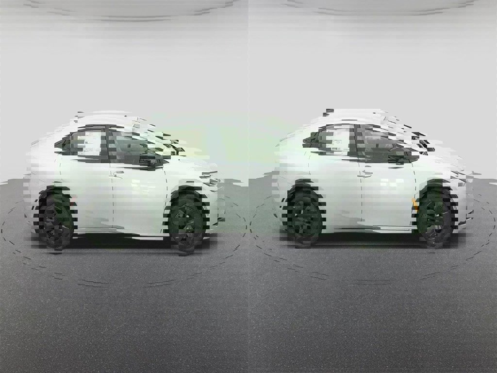 New 2026 Toyota Prius LE image 11