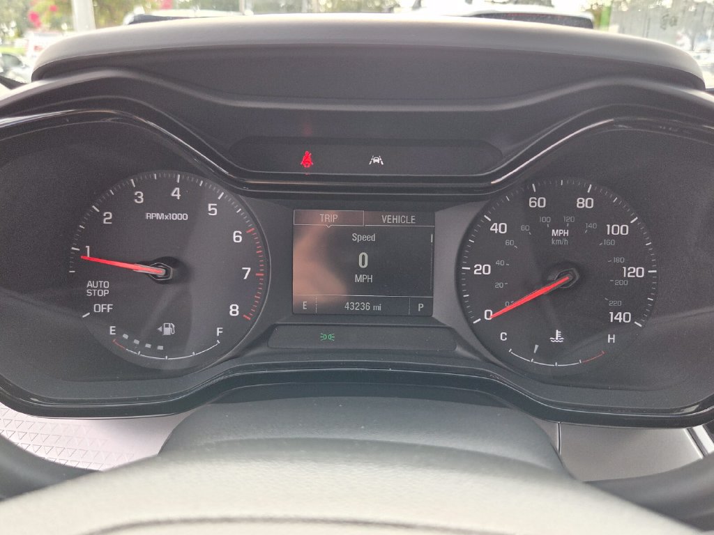 Certified 2024 Chevrolet Trax LS w/ LS Convenience Package FWD image 32