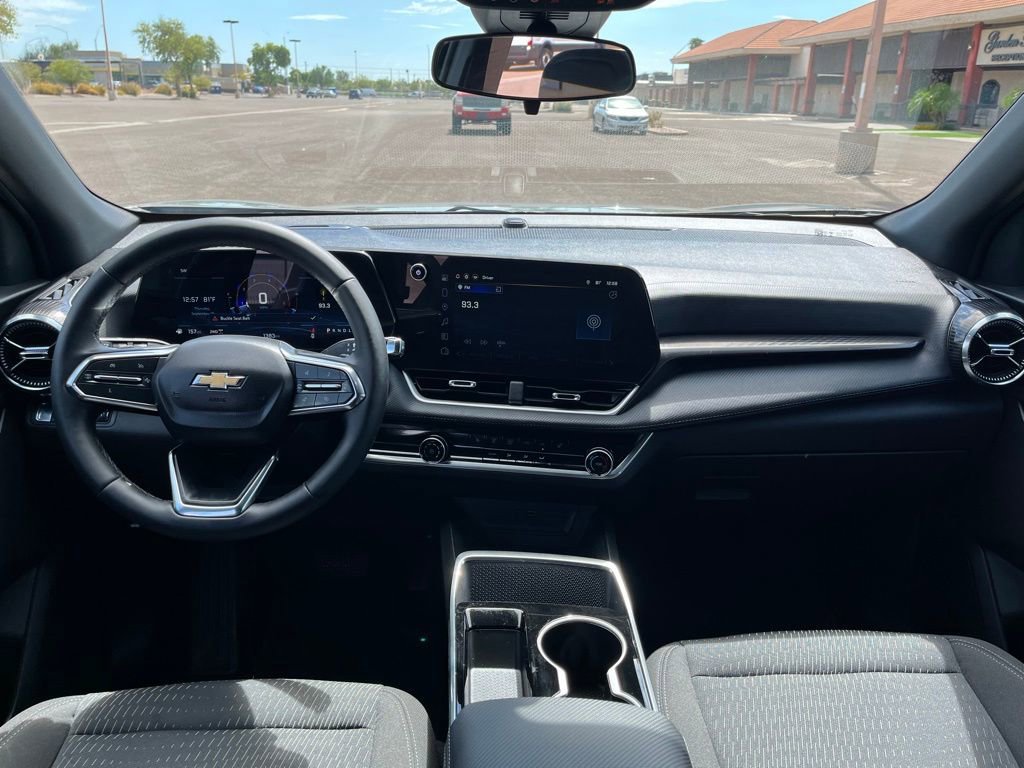 Used 2025 Chevrolet Equinox LT image 24