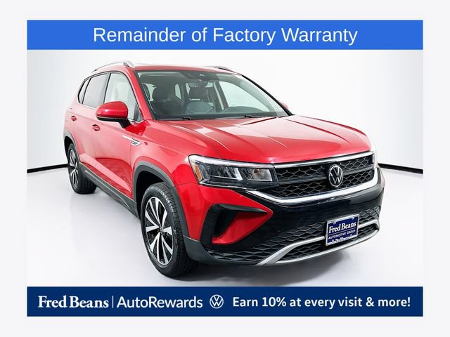 Used 2023 Volkswagen Taos SE w/ Panoramic Sunroof Package