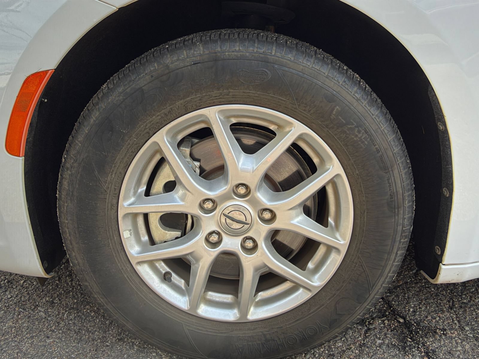 Used 2025 Chrysler Pacifica Select FWD image 32