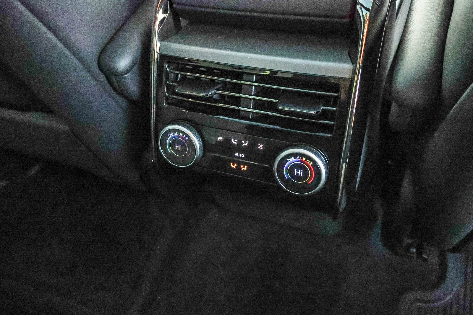 Used 2025 Land Rover Range Rover Sport Dynamic SE image 21