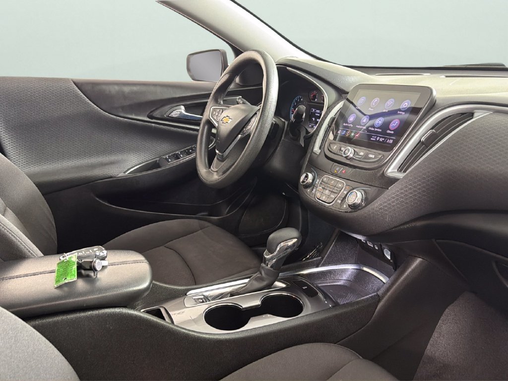 Used 2023 Chevrolet Malibu LT FWD image 35