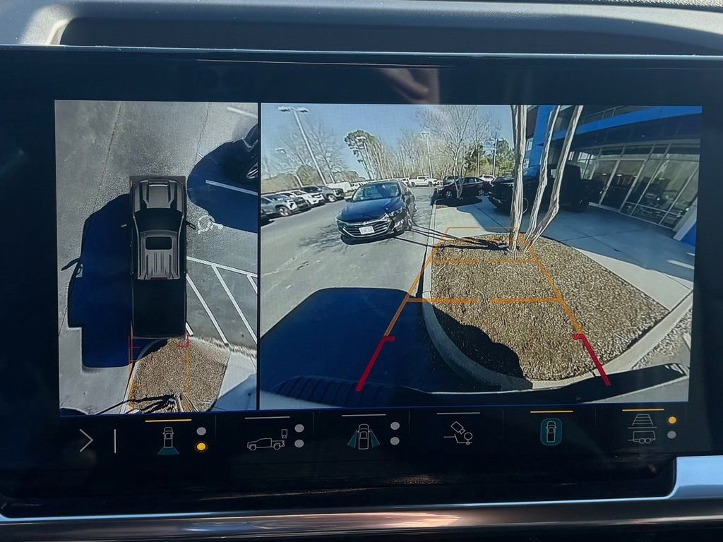 Used 2024 Chevrolet Silverado 2500 LTZ w/ LTZ Plus Package image 9