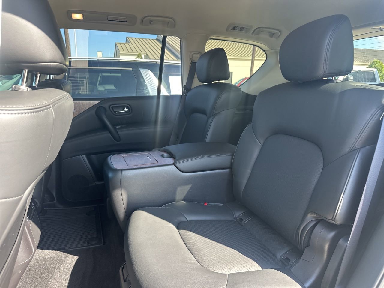 Used 2024 Nissan Armada SL w/ Captain's Chairs Package image 12