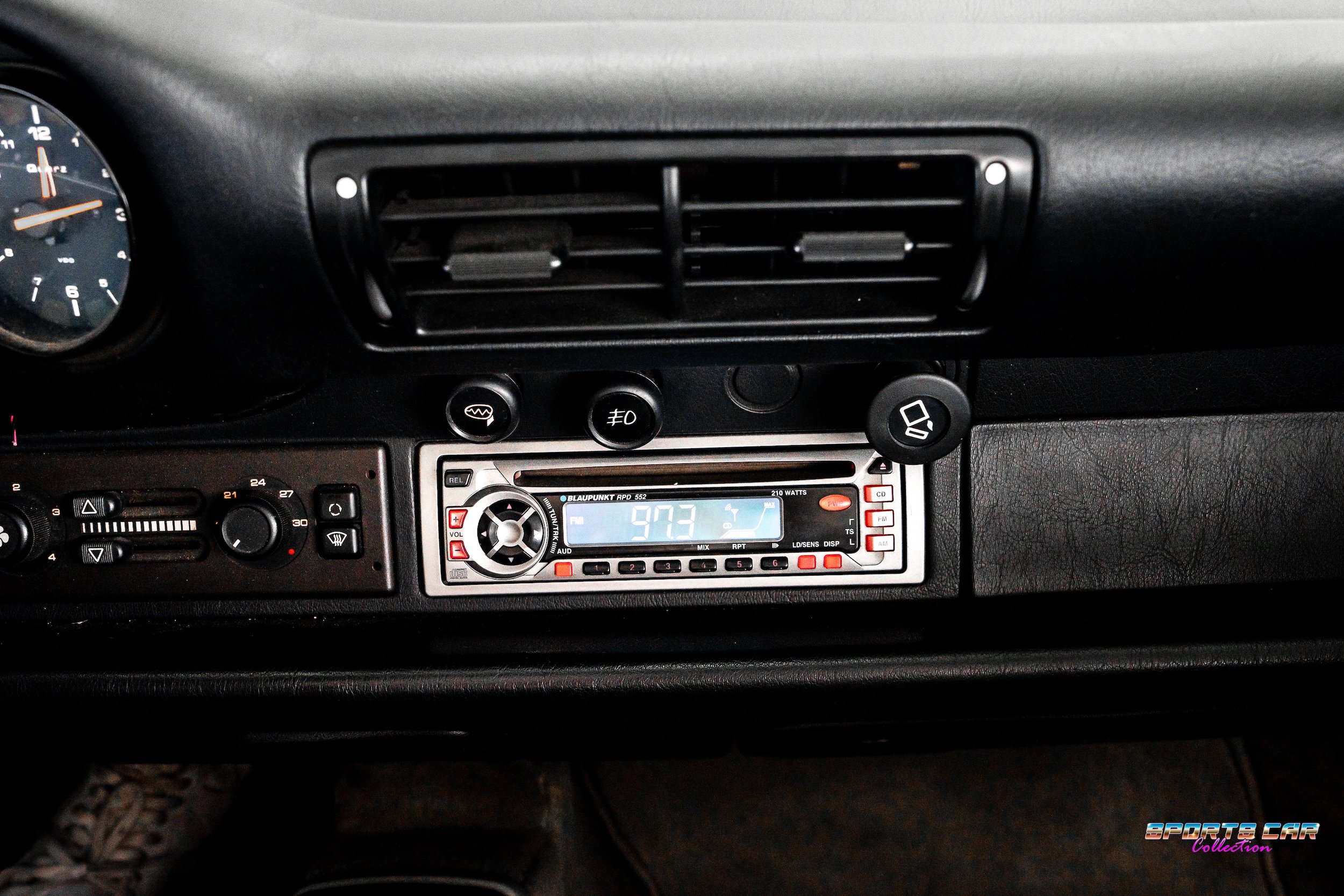 Used 1995 Porsche 911 Cabriolet image 21