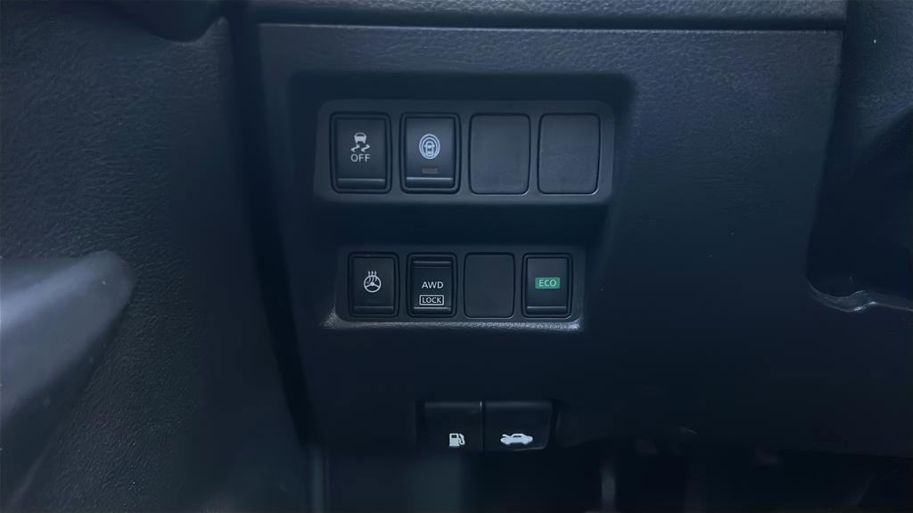 Used 2019 Nissan Rogue Sport SV w/ All-Weather Package image 28