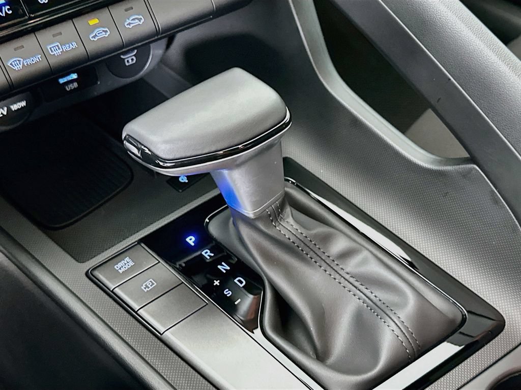 Certified 2026 Hyundai Elantra Sport FWD image 16