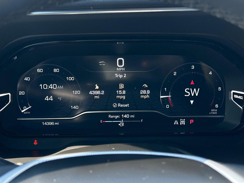 Used 2024 GMC Yukon Denali image 27