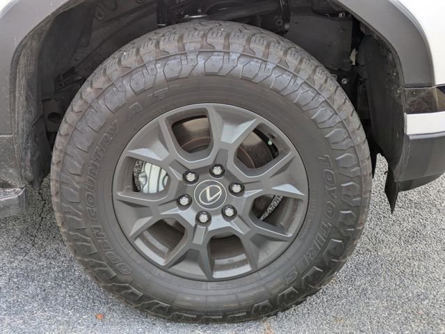 Used 2024 Lexus GX 550 image 11