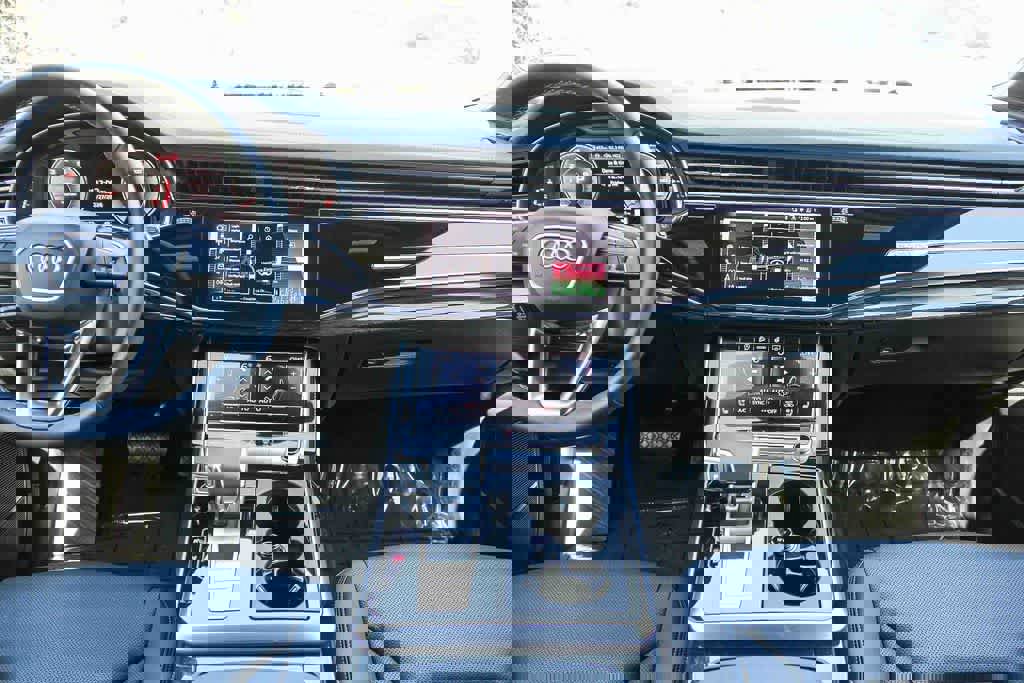 Used 2026 Audi Q7 3.0T Premium Plus w/ Premium Plus Package image 13