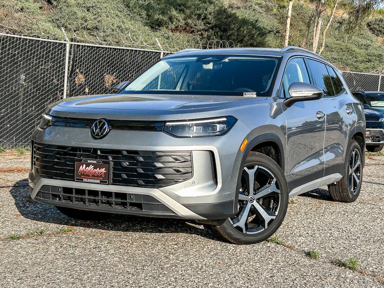 New 2026 Volkswagen Tiguan SE FWD image 1