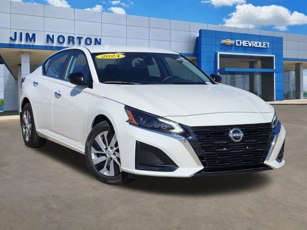 Used 2024 Nissan Altima 2.5 S image 1