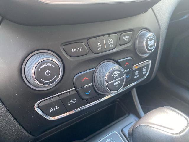 Certified 2023 Jeep Cherokee Altitude Lux AWD/4WD image 26
