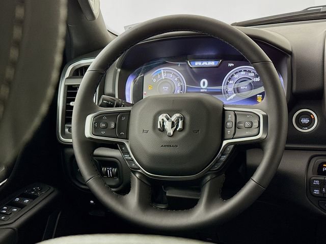 New 2026 RAM 1500 4x4 Crew Cab image 11