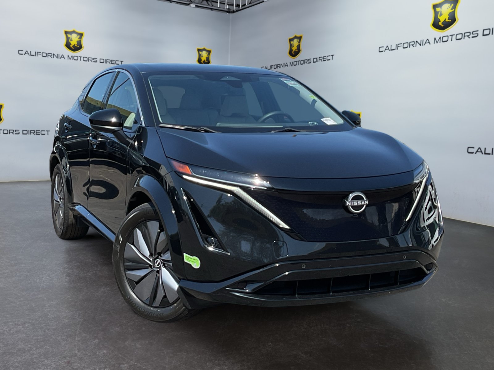 Used 2023 Nissan Ariya FWD image 3
