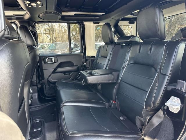 Used 2023 Jeep Wrangler Unlimited Sahara w/ Cold Weather Group image 17
