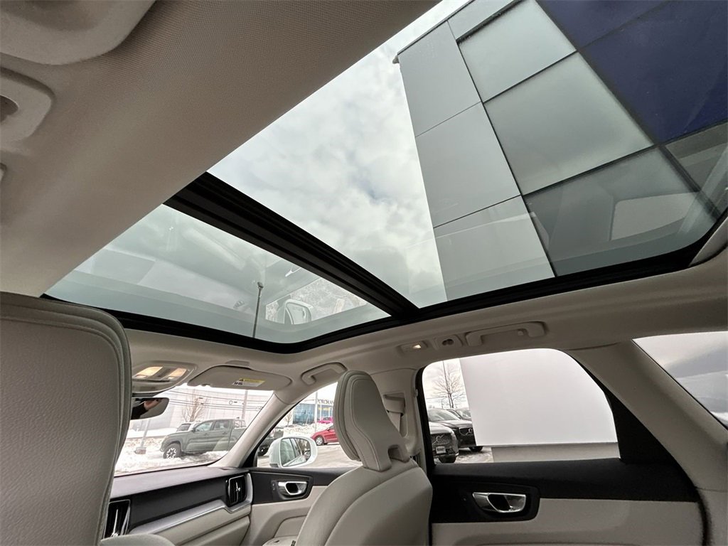 Certified 2023 Volvo XC60 B5 Core w/ Climate Package image 24