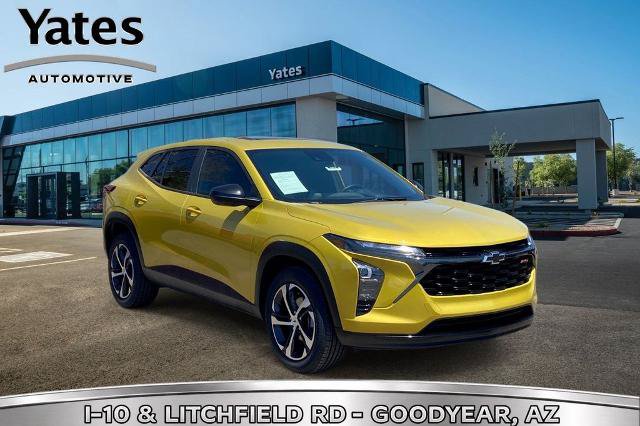 Used 2024 Chevrolet Trax RS w/ Sunroof Package FWD image 1