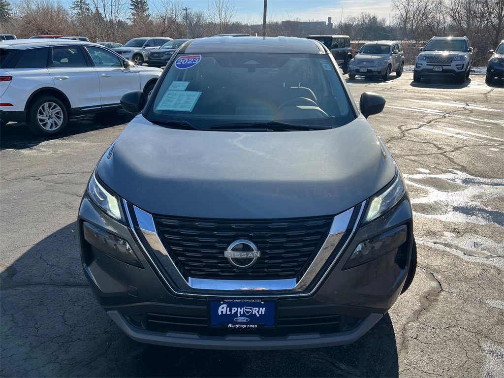 Used 2023 Nissan Rogue S image 33