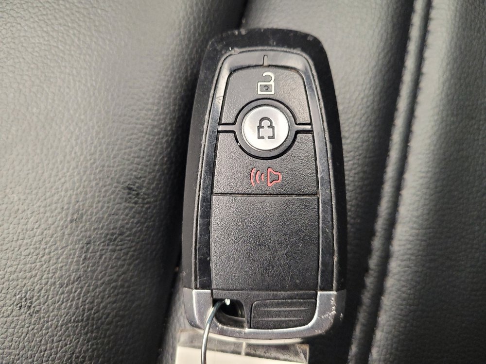 Used 2022 Ford Edge SEL w/ Cargo Accessory Package image 32