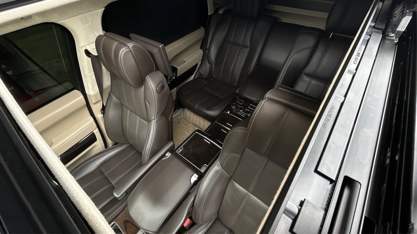 Used 2014 Land Rover Range Rover Long Wheelbase Autobiography image 17