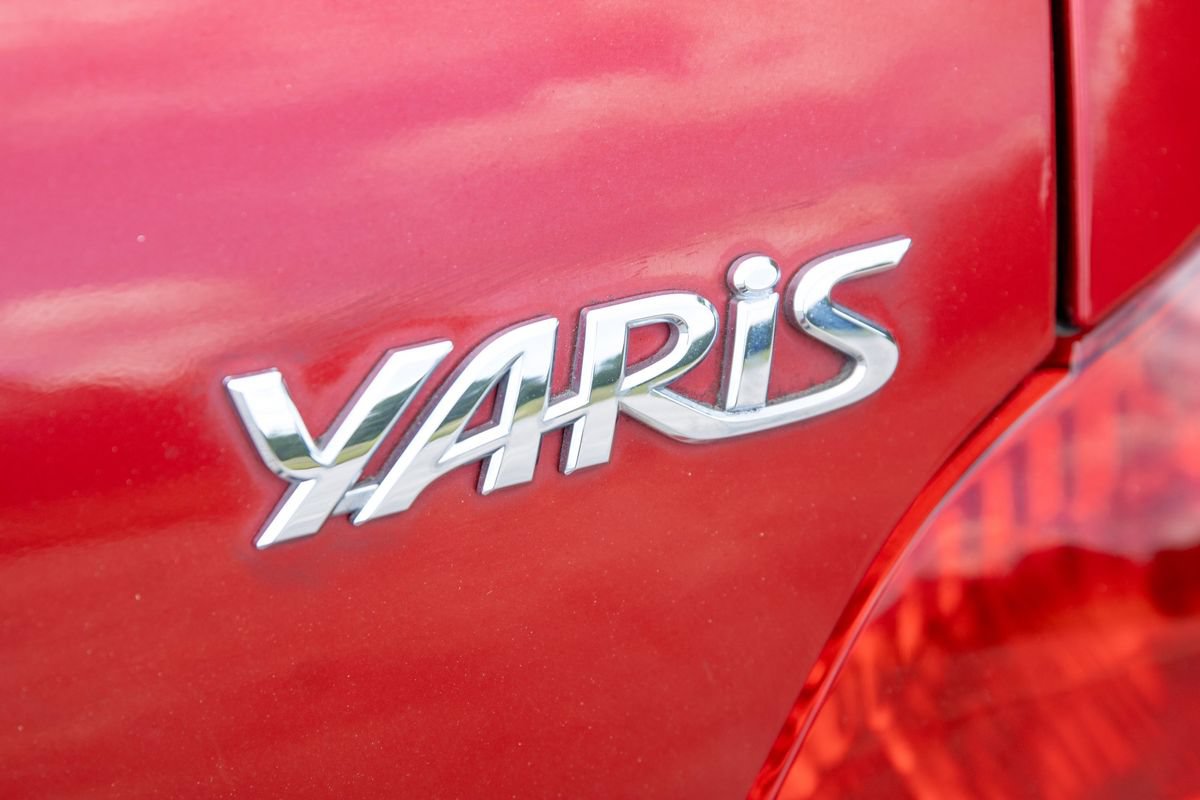 Used 2010 Toyota Yaris Sedan FWD image 33