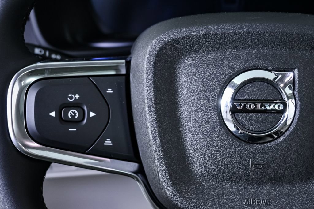 New 2026 Volvo XC40 B5 Plus w/ Climate Package image 9