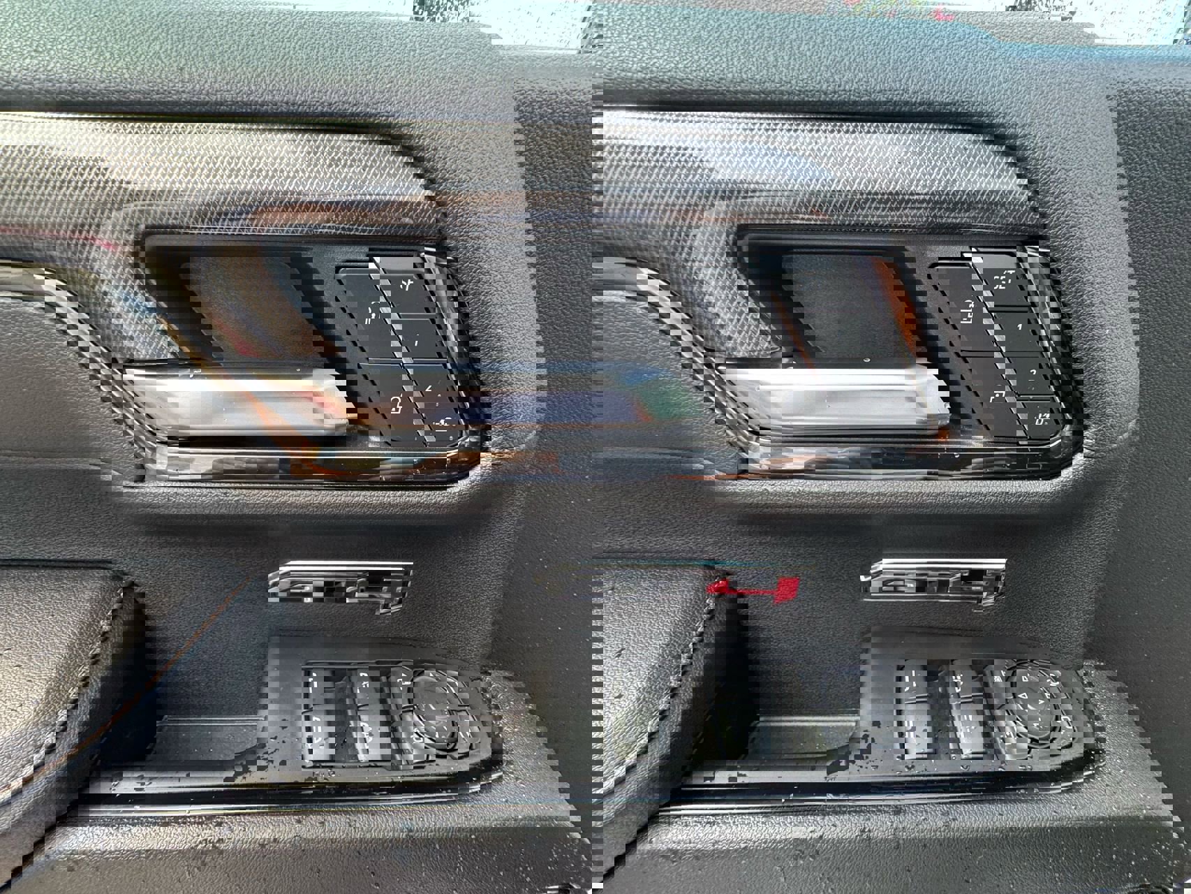 Used 2024 GMC Sierra 1500 AT4 w/ AT4 Premium Package image 25