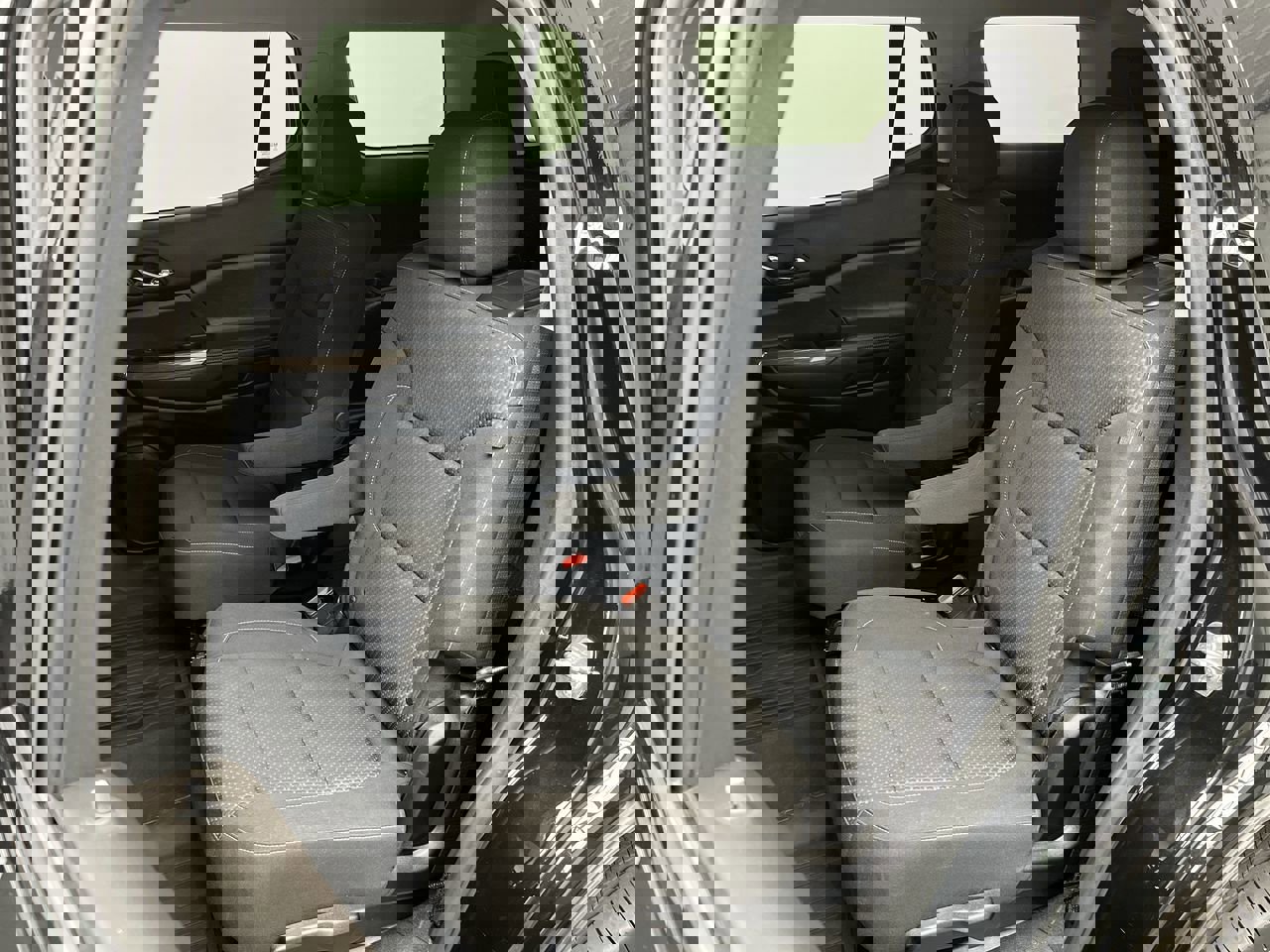 Certified 2023 GMC Acadia SLE w/ Driver Convenience Package image 11