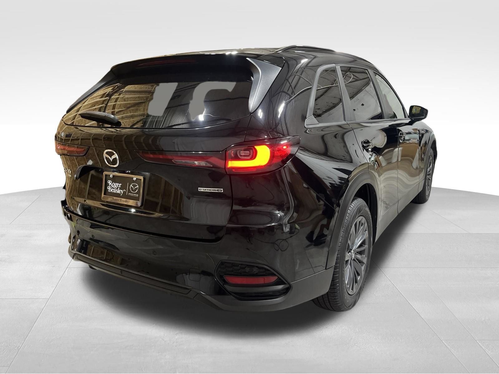 Certified 2025 MAZDA CX-70 3.3 Turbo w/ Preferred Package AWD/4WD image 5