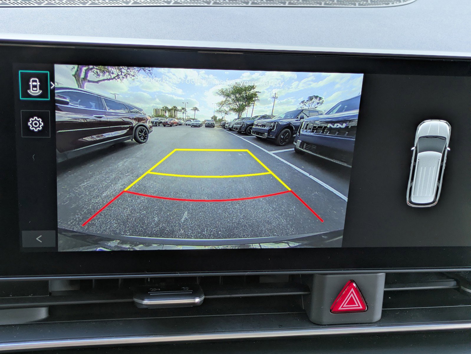 Certified 2026 Kia Carnival LX FWD image 35