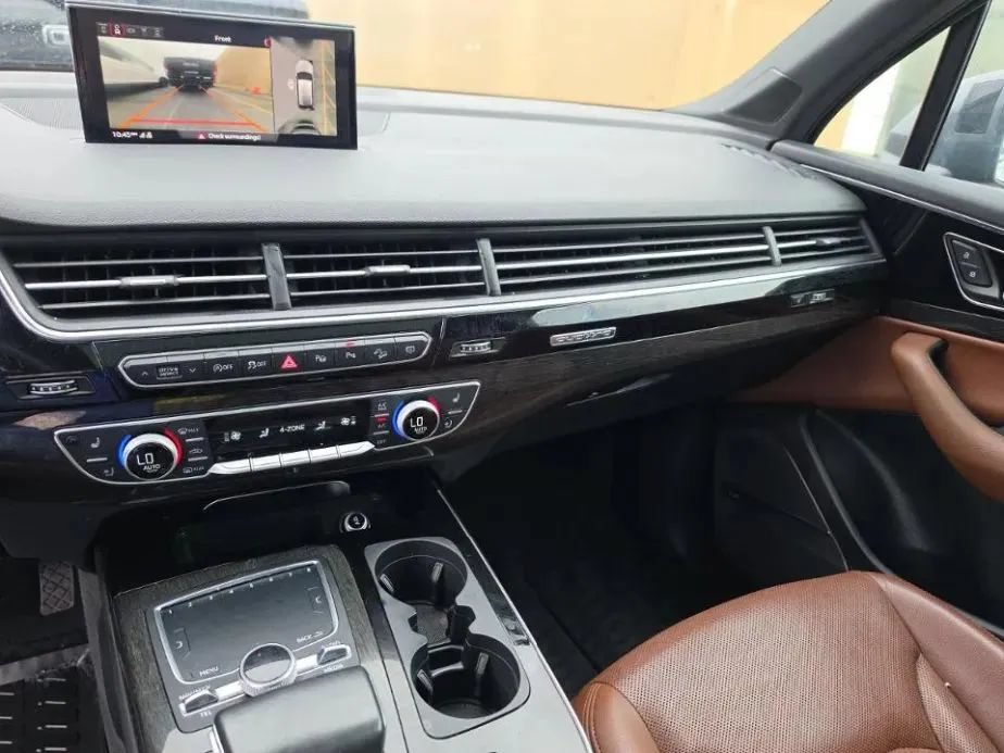 Used 2019 Audi Q7 3.0T Prestige w/ Prestige Package AWD/4WD image 11