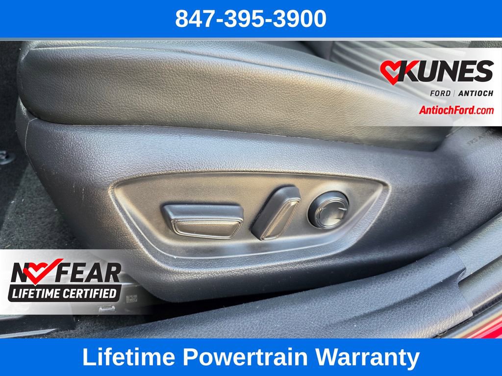 Used 2021 Toyota Camry SE w/ Cold Weather Package image 17