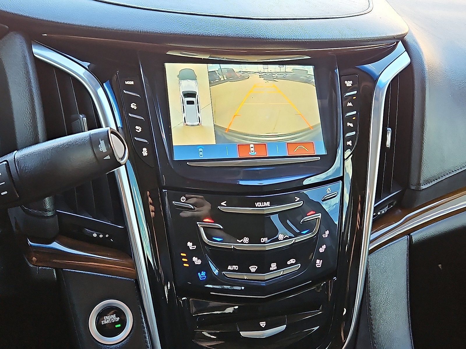 Used 2019 Cadillac Escalade ESV Luxury image 19
