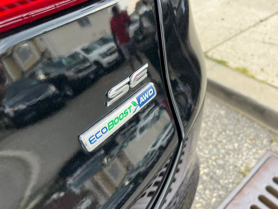 Used 2018 Ford Fusion SE w/ Fusion SE Technology Package FWD image 17