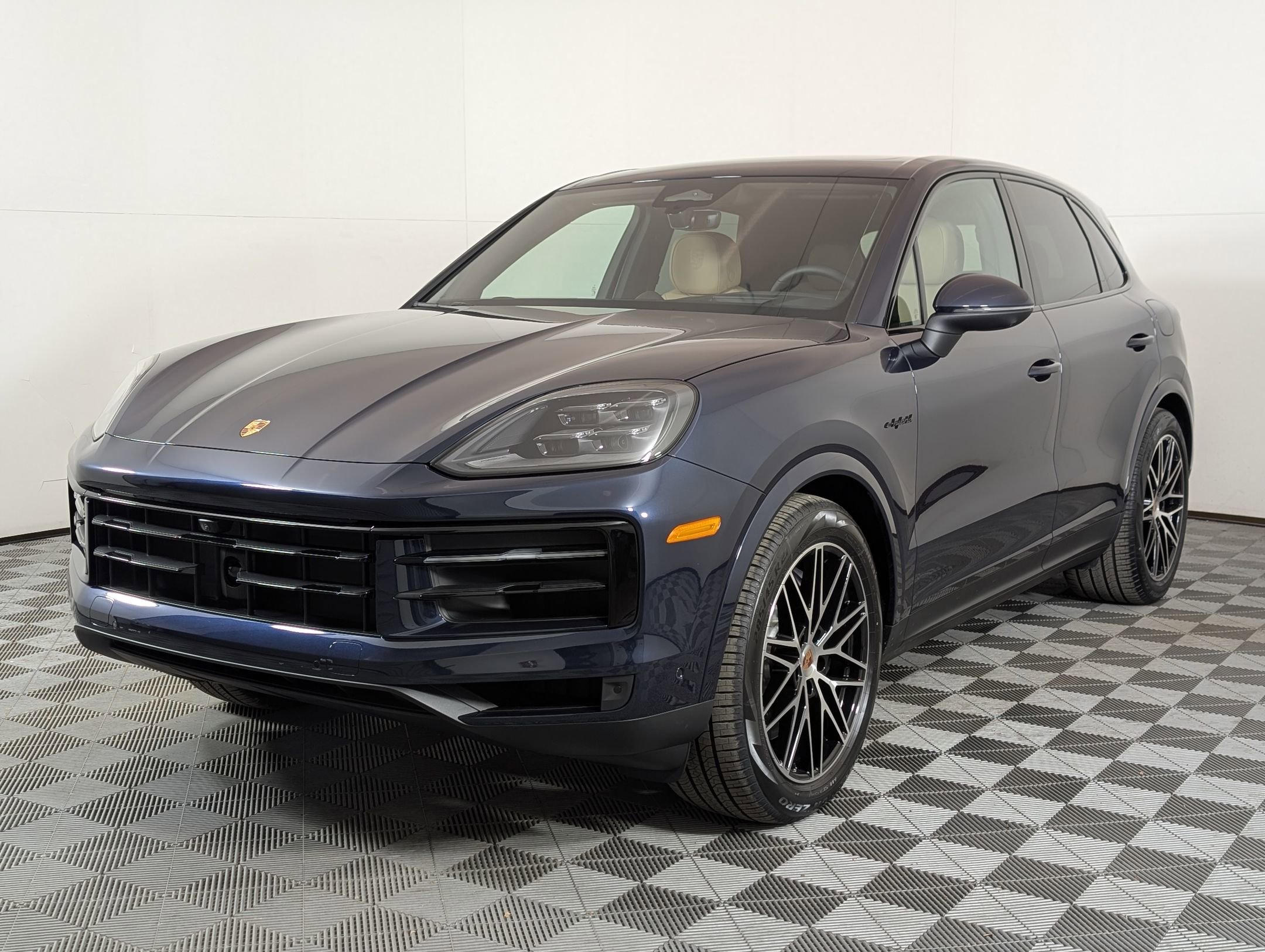 New 2026 Porsche Cayenne E-Hybrid image 1