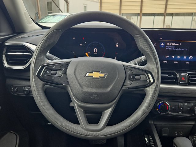 Used 2025 Chevrolet TrailBlazer LT AWD/4WD image 22