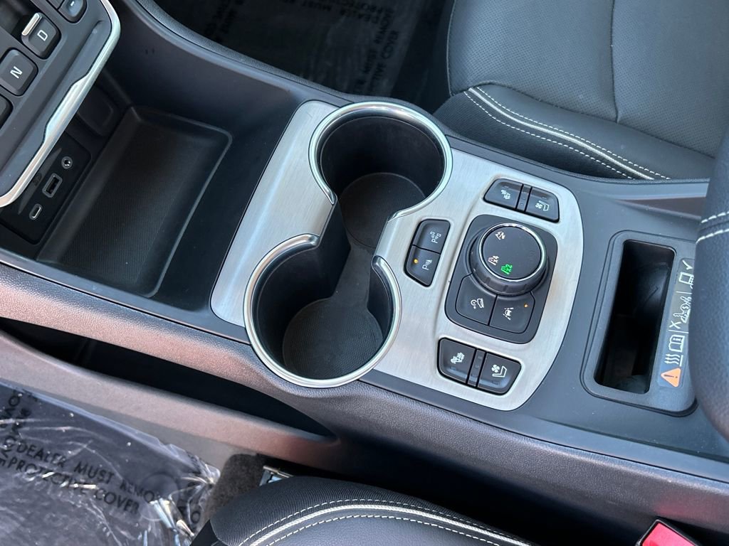 Used 2020 GMC Terrain Denali w/ Denali Premium Package image 15