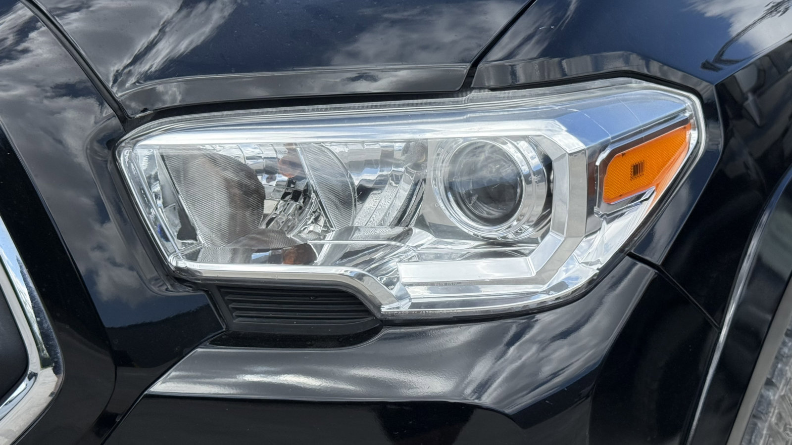 Used 2023 Toyota Tacoma SR5 image 13
