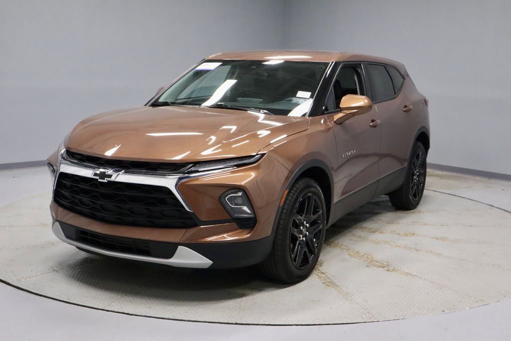 Used 2024 Chevrolet Blazer LT FWD image 6