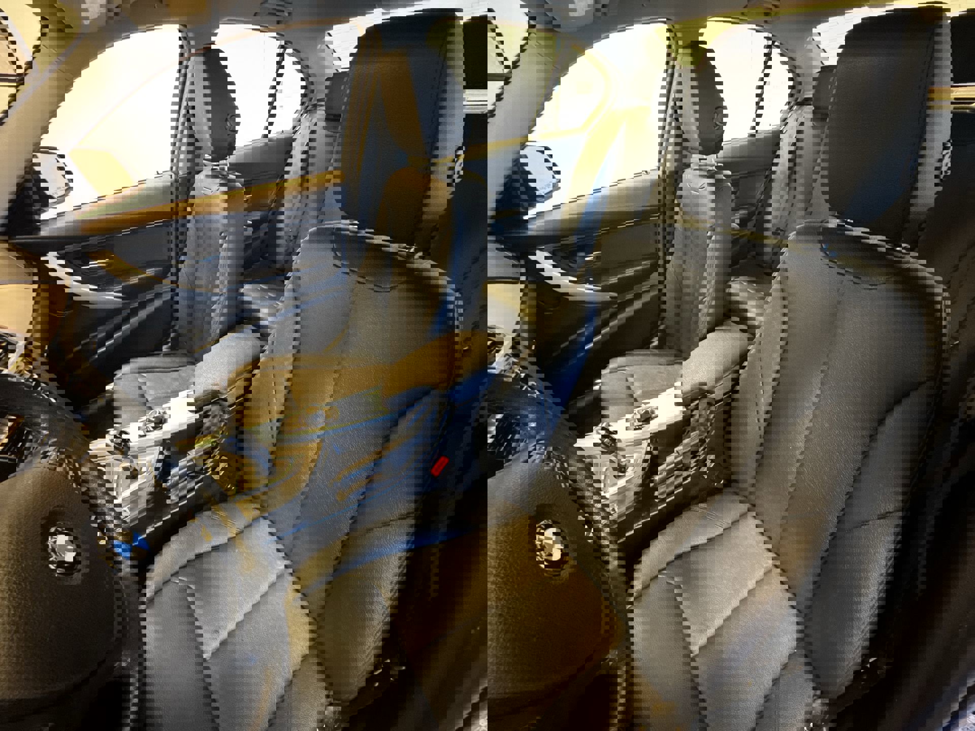 Used 2018 BMW 320i xDrive Sedan image 11