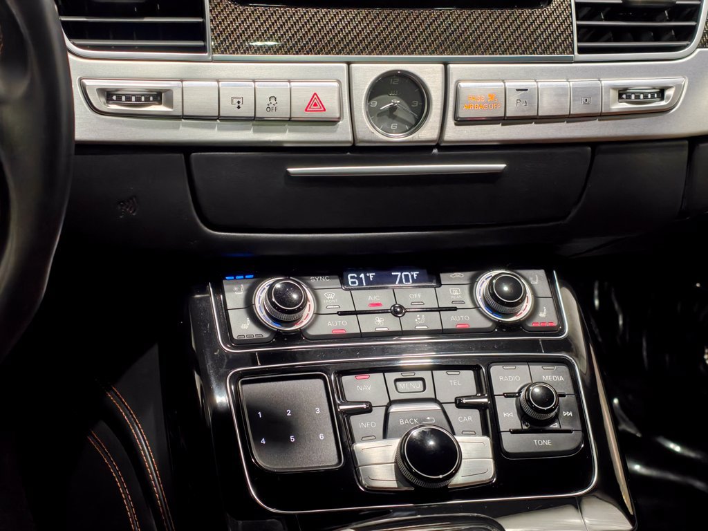 Used 2015 Audi S8 AWD/4WD image 9