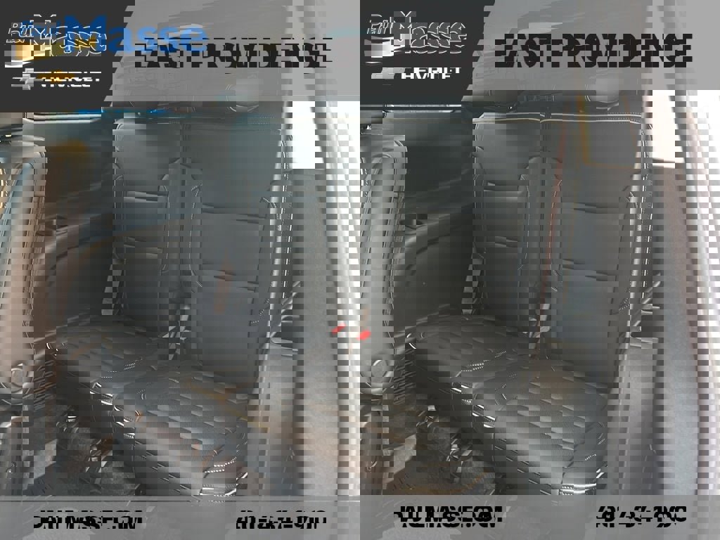 Certified 2022 GMC Acadia Denali w/ Denali Ultimate Package image 18