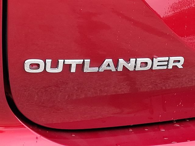 Used 2024 Mitsubishi Outlander SEL AWD/4WD image 34