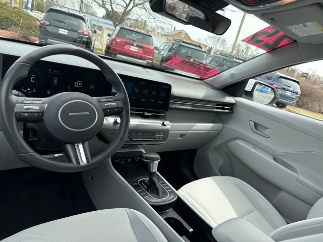 Certified 2025 Hyundai Kona SEL image 23
