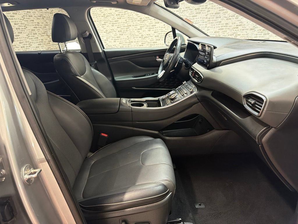 Used 2023 Hyundai Santa Fe Limited FWD image 11