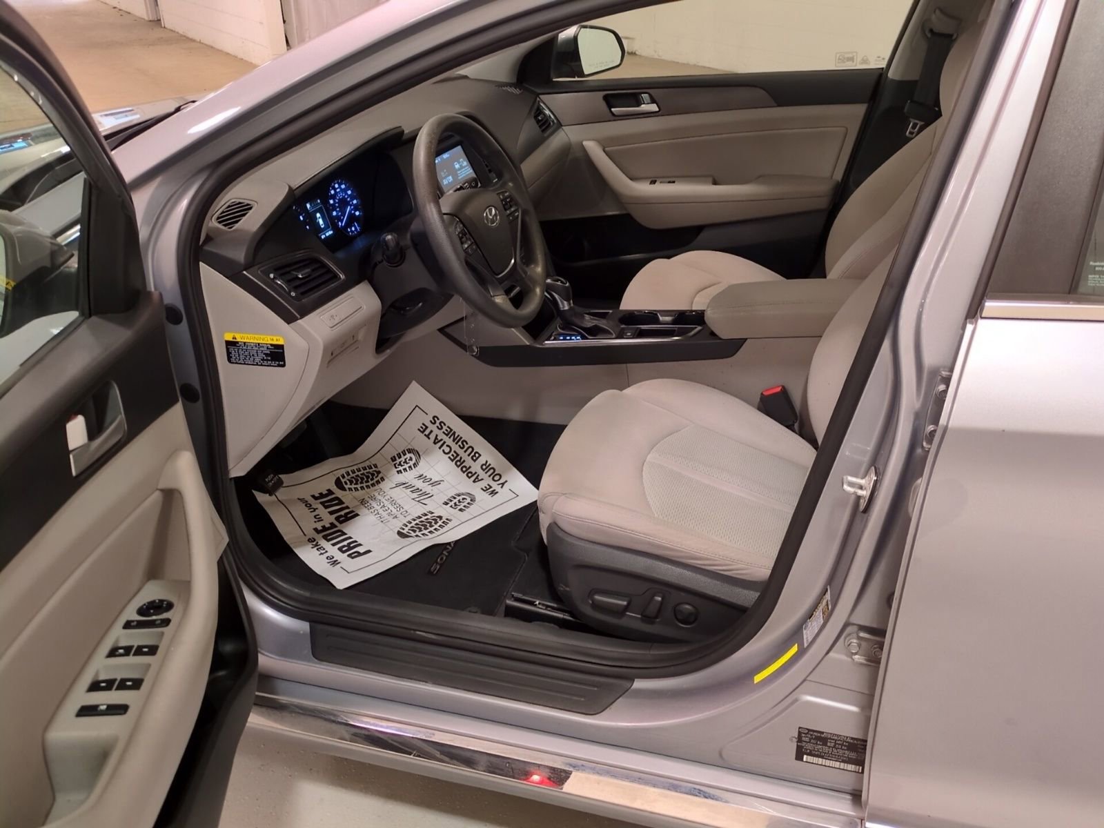 Used 2017 Hyundai Sonata Sport w/ Cargo Package image 16